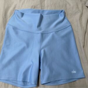 ALO 5” Airlift Energy short-Seashell Blue